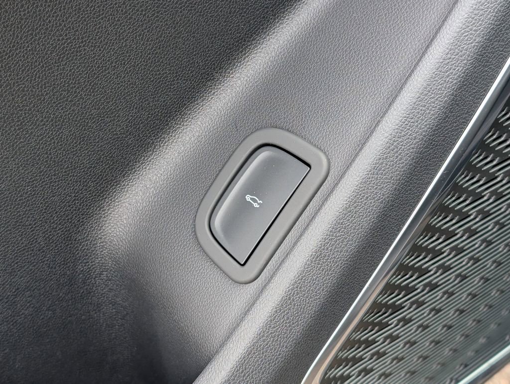 New 2026 Buick Enclave Sport Touring w/ Power Package image 11