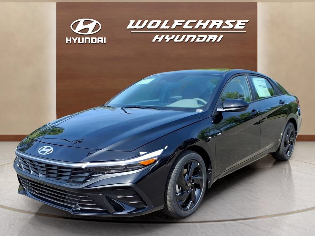 New 2026 Hyundai Elantra Sport FWD image 1