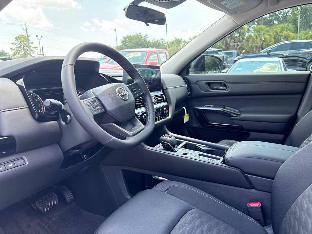 New 2026 Nissan Pathfinder SV FWD image 5