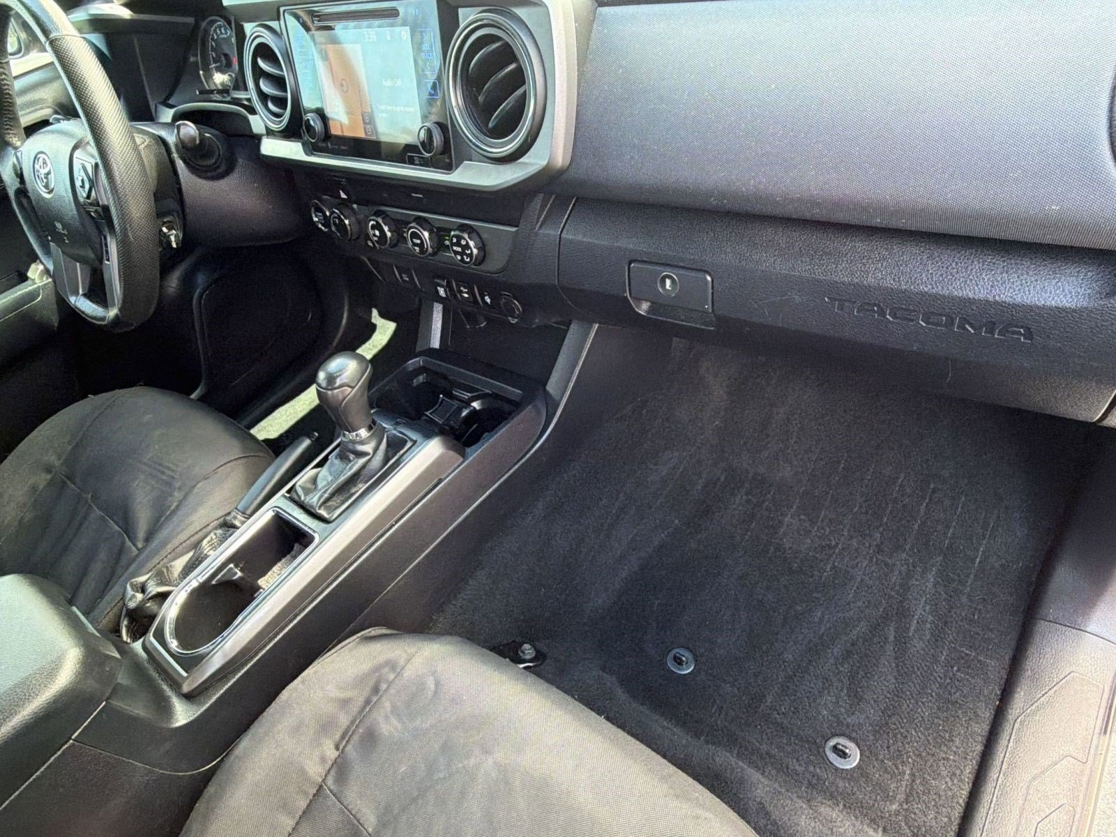 Used 2019 Toyota Tacoma TRD Sport AWD/4WD image 33