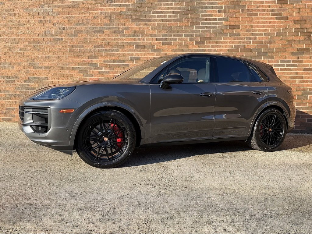New 2026 Porsche Cayenne S image 1