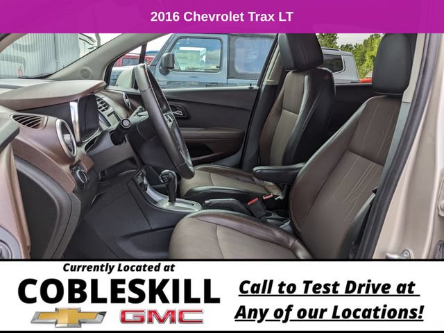 Used 2016 Chevrolet Trax LT w/ LT Convenience Package AWD/4WD image 13