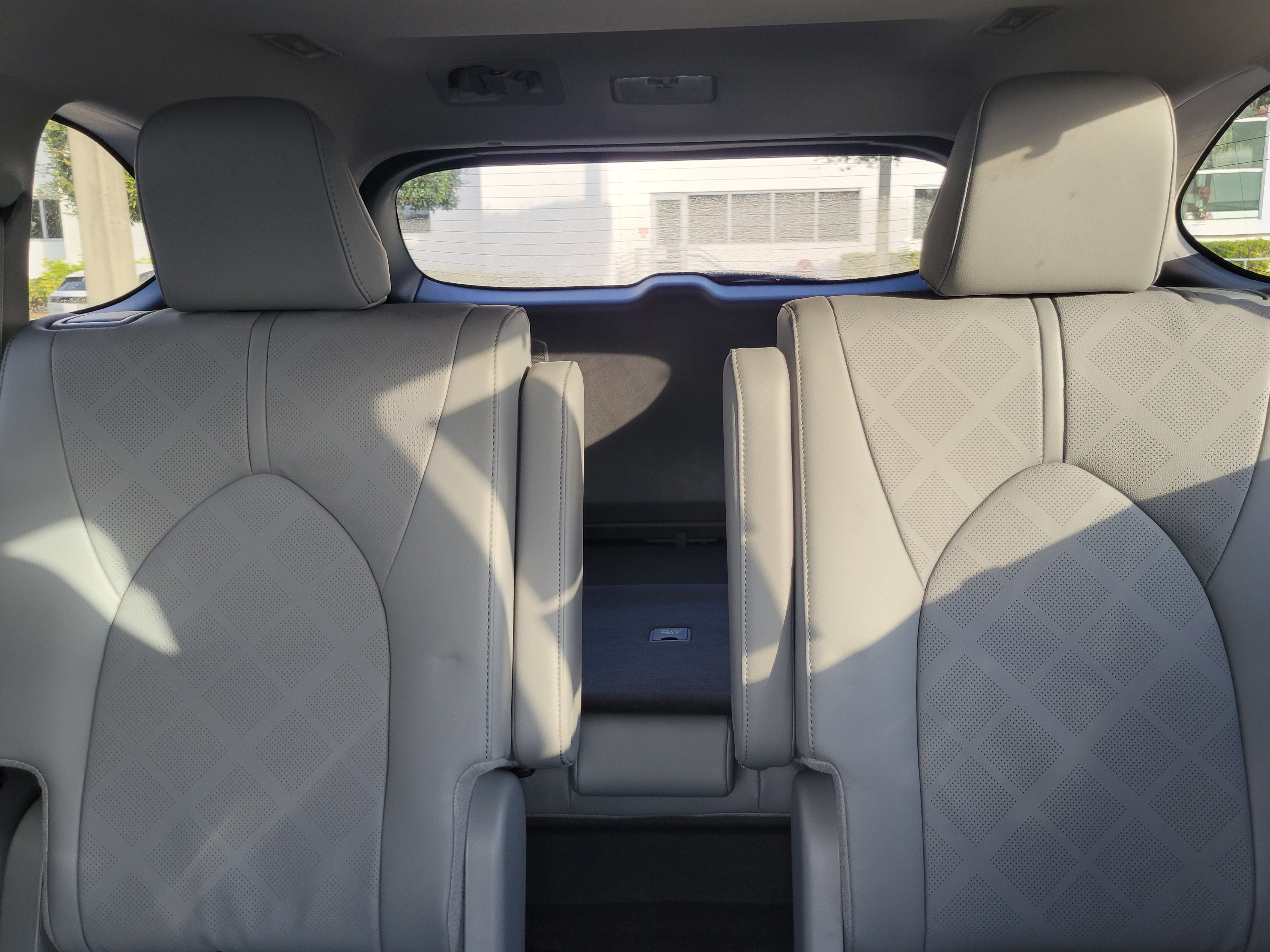 New 2026 Toyota Highlander Platinum AWD/4WD image 22