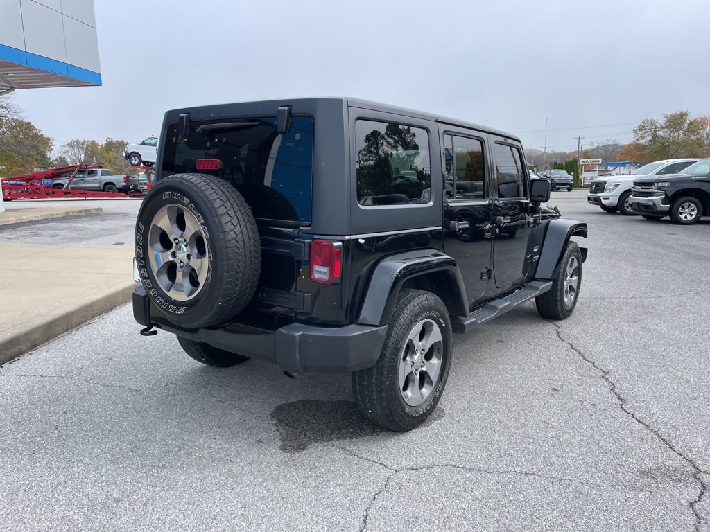 Used 2017 Jeep Wrangler Unlimited Sahara w/ Connectivity Group image 44
