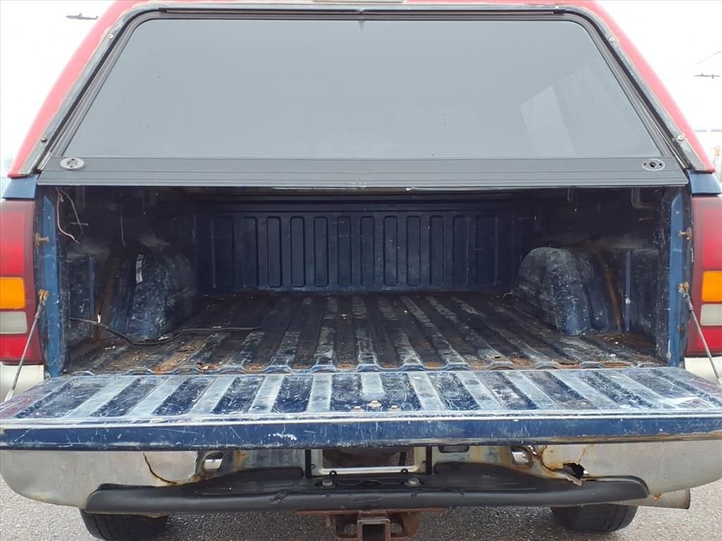 Used 2001 Chevrolet Silverado 1500 LS w/ Firm Ride Suspension Pkg image 10