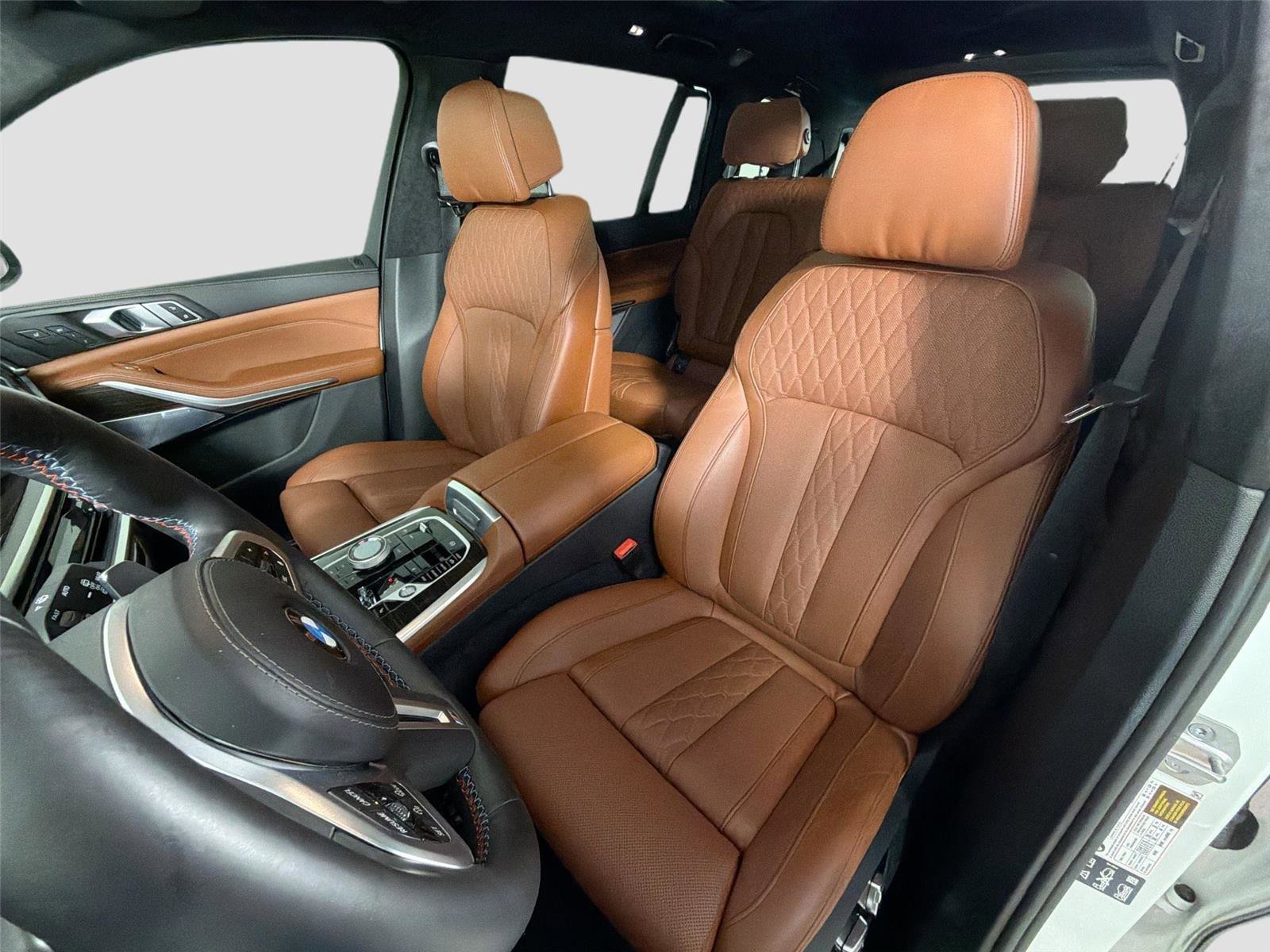 Certified 2025 BMW X7 M60i AWD/4WD image 20