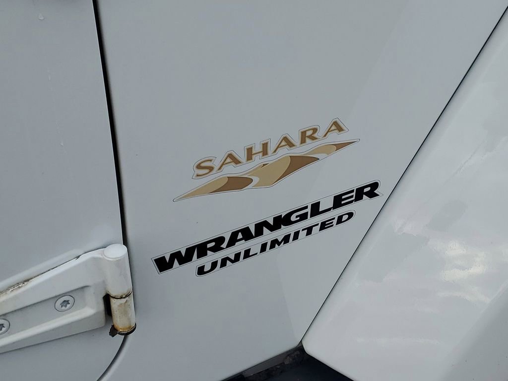 Used 2014 Jeep Wrangler Unlimited Sahara w/ Connectivity Group image 6