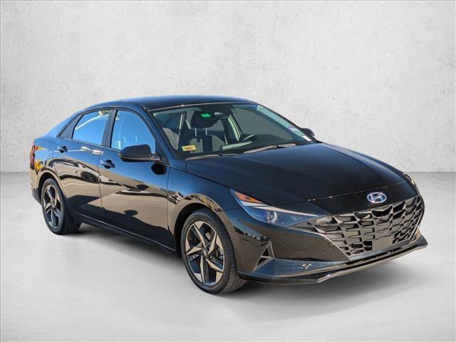 Used 2023 Hyundai Elantra SEL w/ Convenience Package video 3