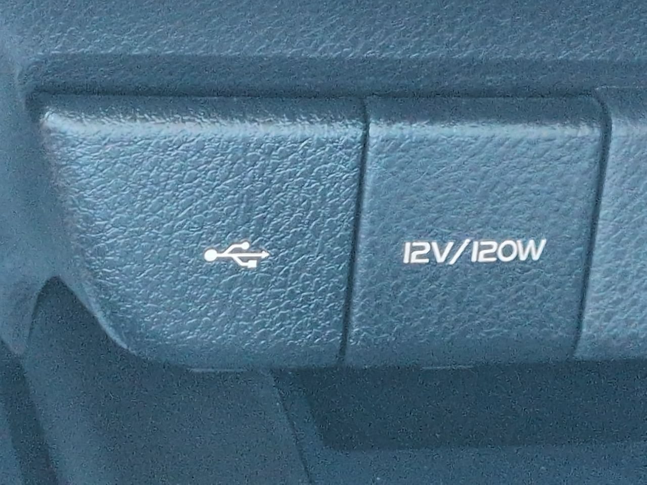 Used 2022 Toyota Camry XLE w/ Navigation Upgrade Package FWD image 21