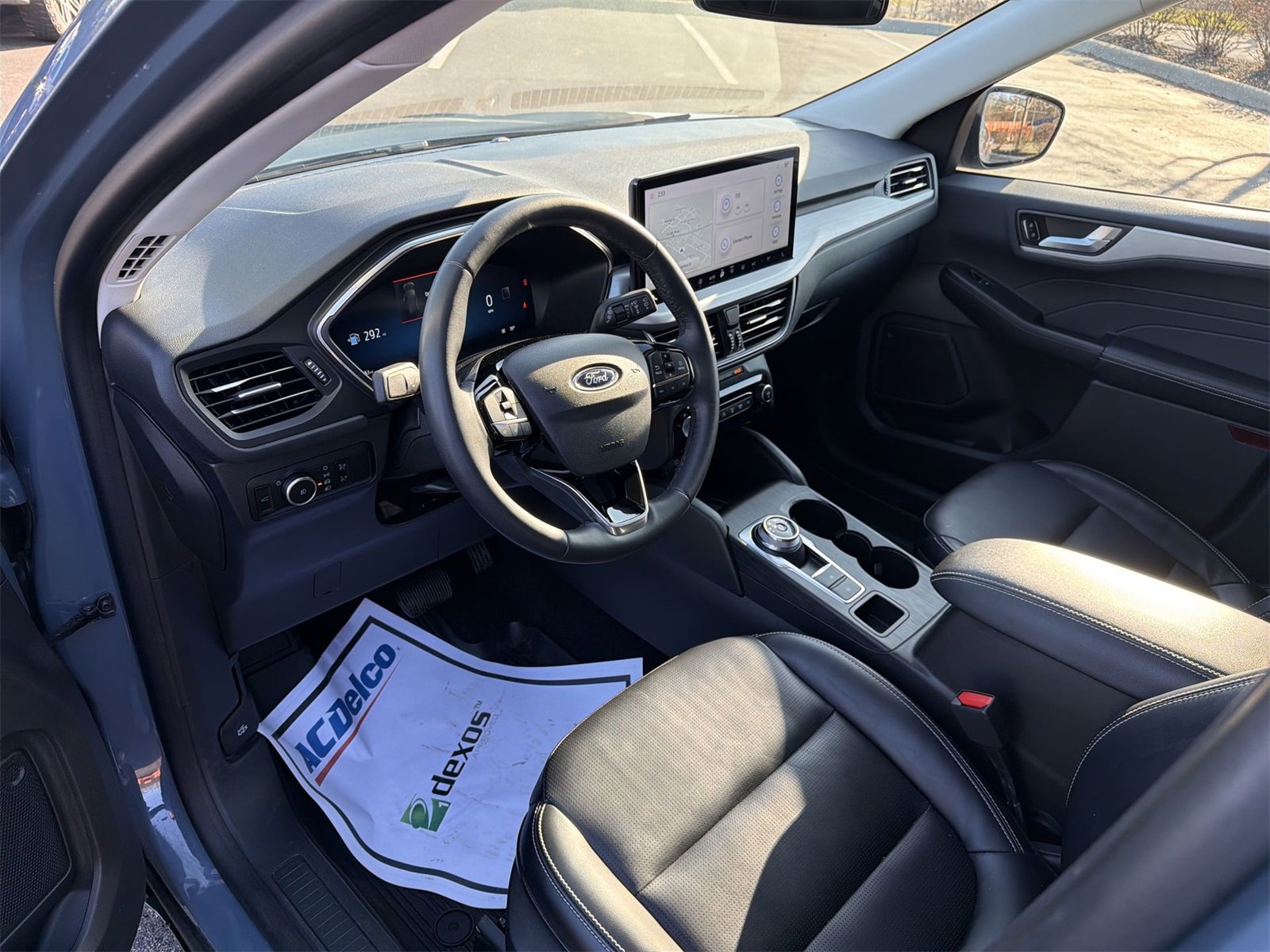 Used 2023 Ford Escape Platinum image 10