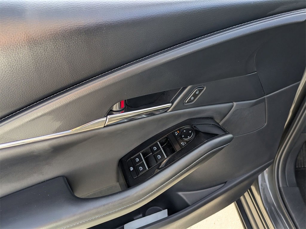 Used 2025 MAZDA CX-30 AWD 2.5 S w/ Preferred Package image 16