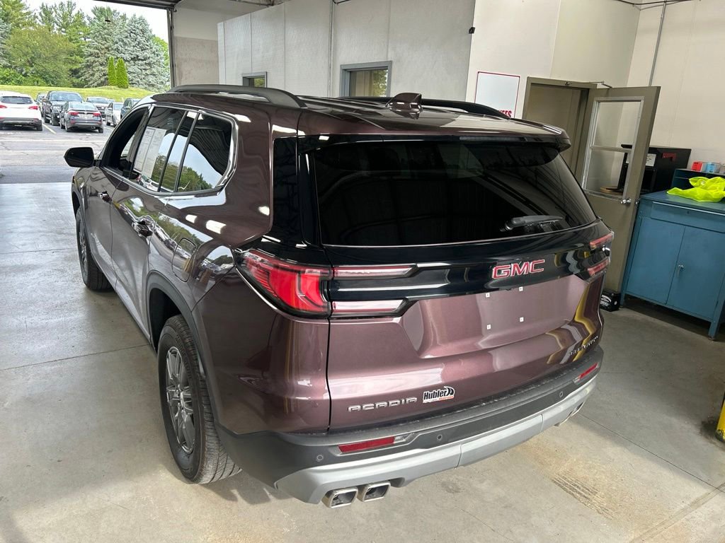 Used 2025 GMC Acadia Elevation FWD image 6