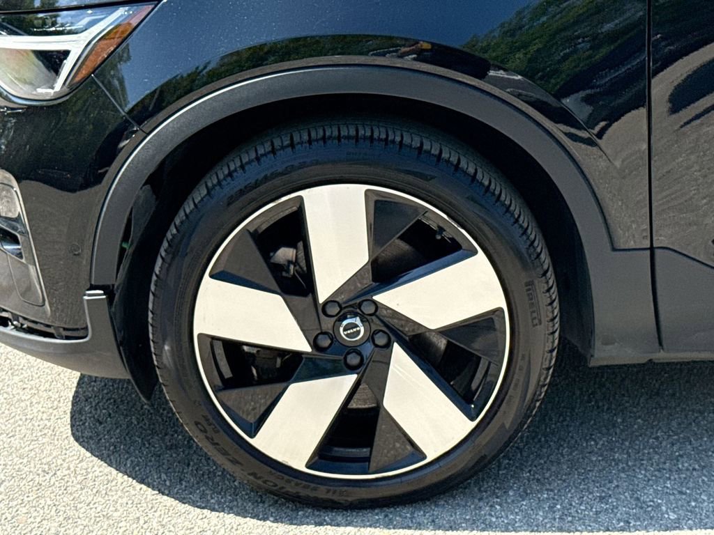 Used 2023 Volvo XC40 Recharge Plus AWD/4WD image 19