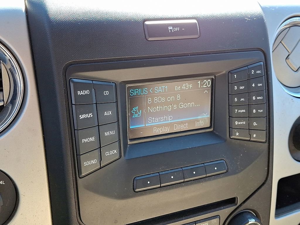 Used 2013 Ford F150 XLT w/ Luxury Equipment Group image 16