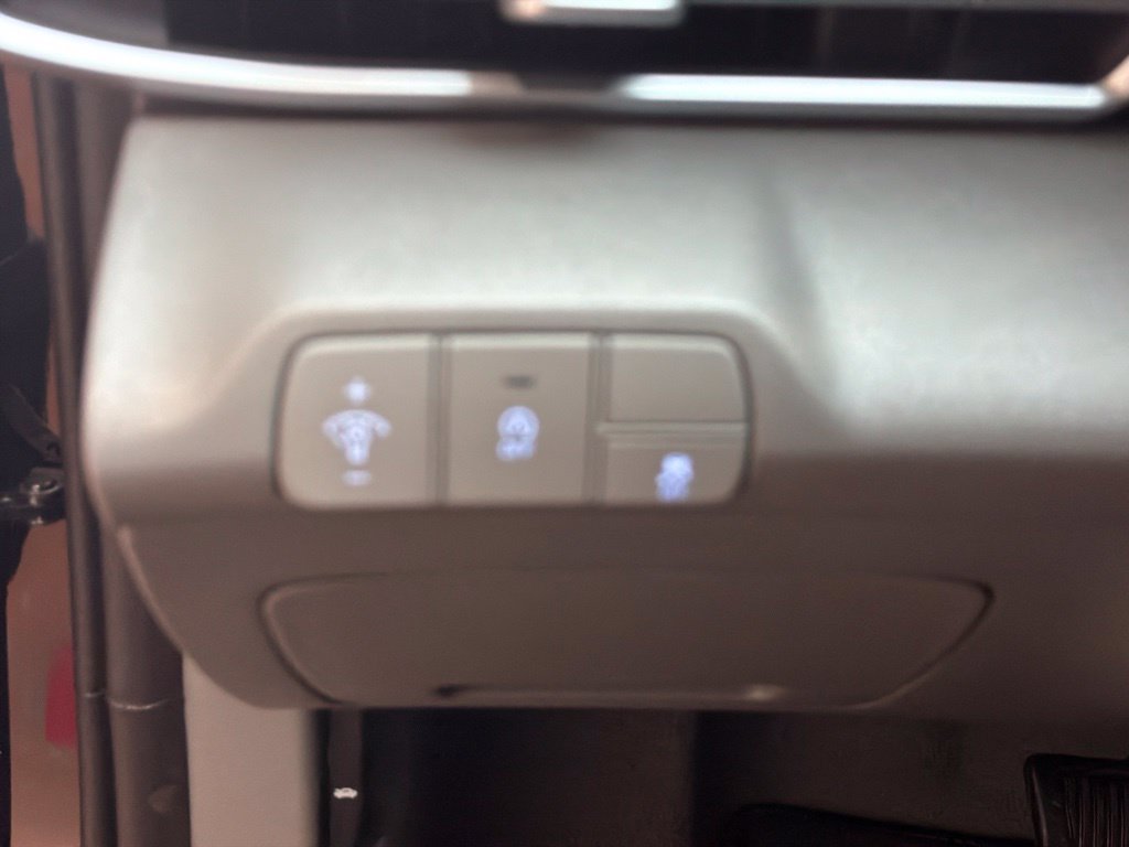 New 2026 Hyundai Elantra SE FWD image 22