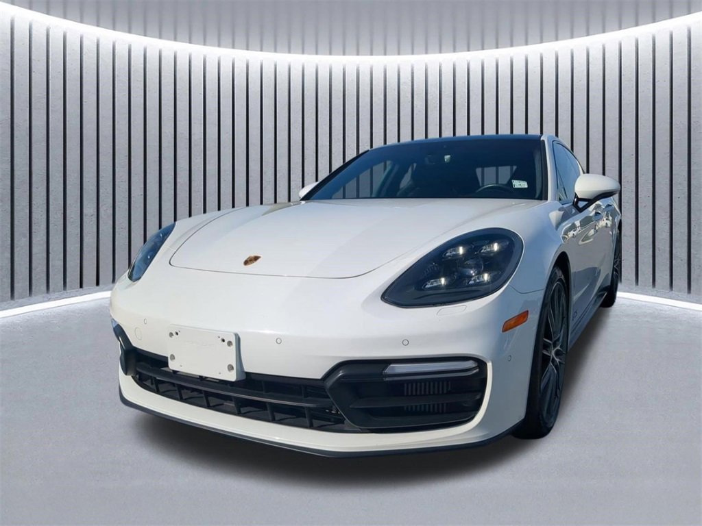 Used 2019 Porsche Panamera GTS image 9