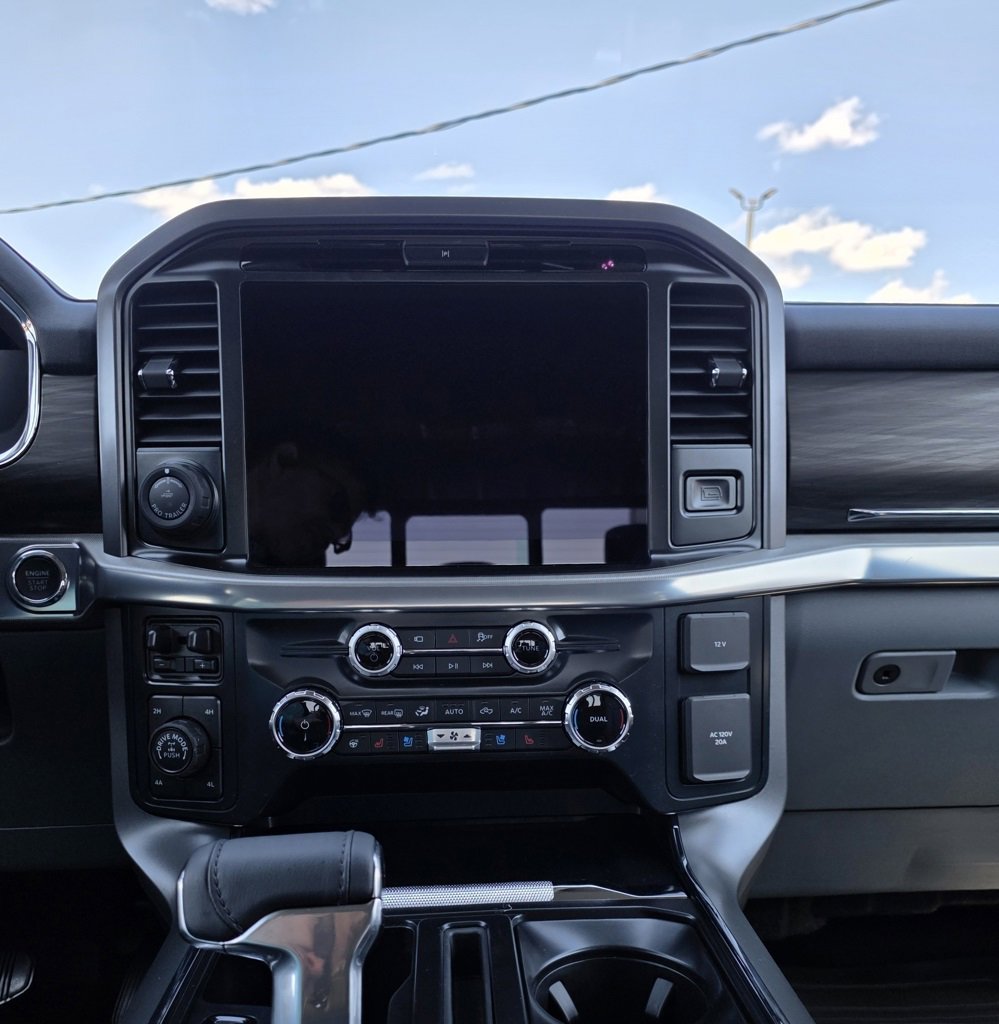 New 2025 Ford F150 Lariat w/ Equipment Group 501A Mid image 17