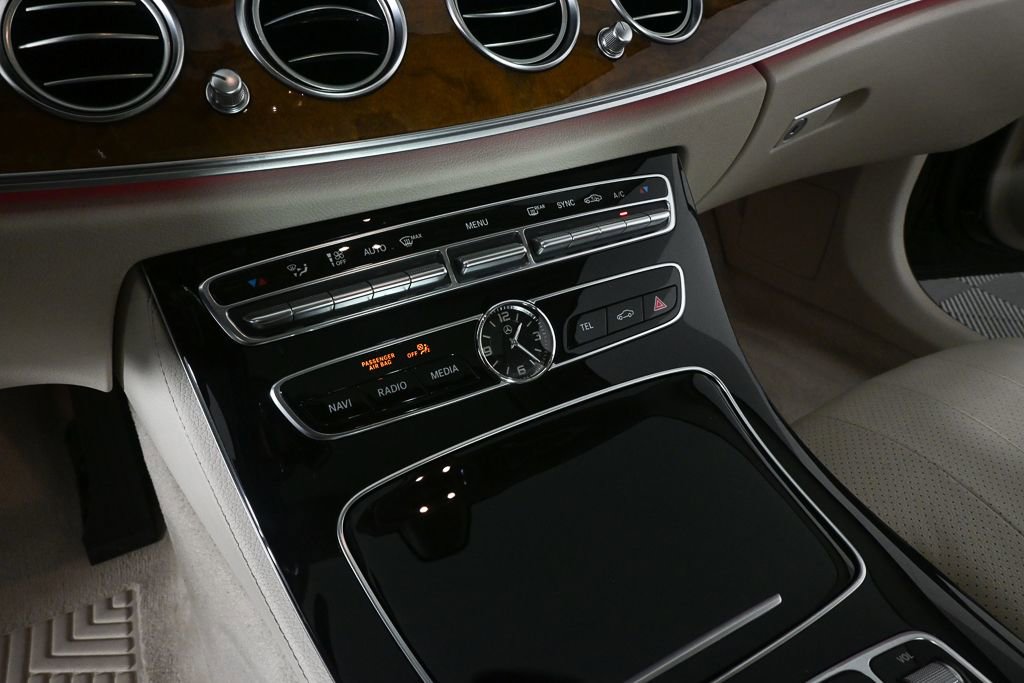 Certified 2017 Mercedes-Benz E 300 4MATIC image 14