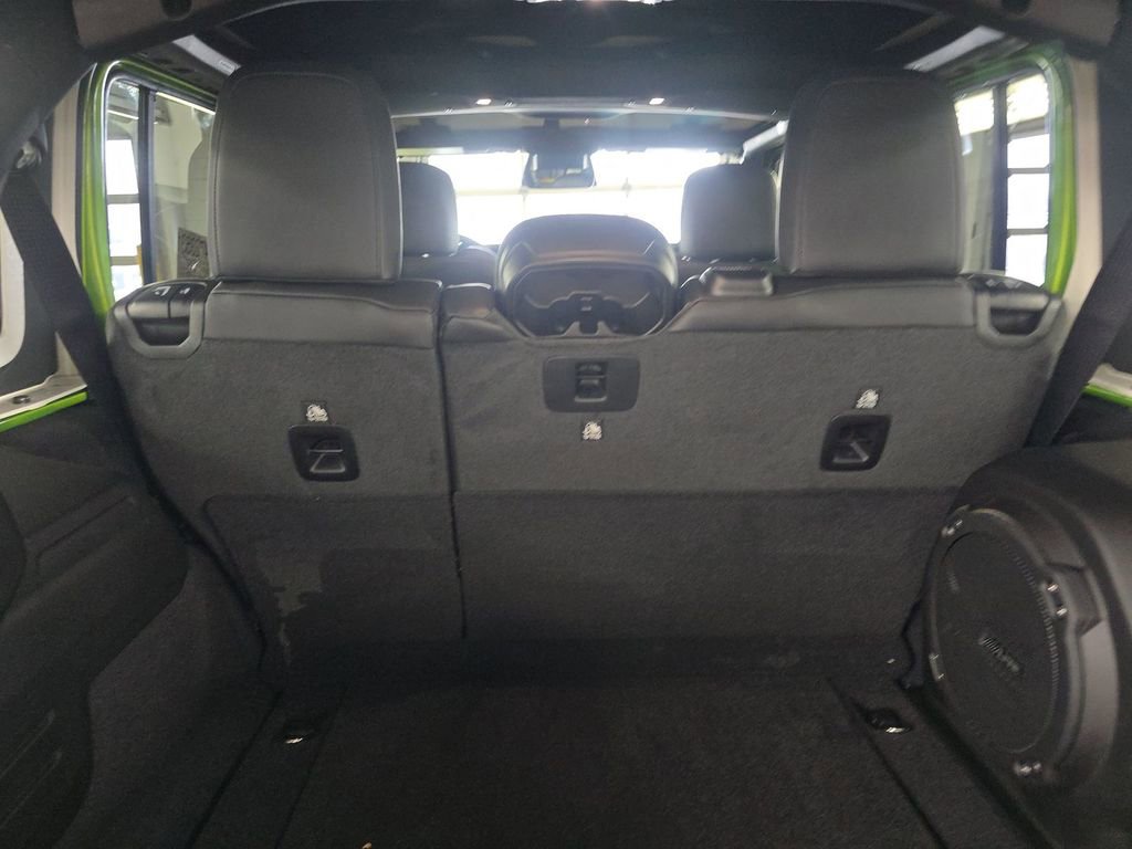 Used 2026 Jeep Wrangler Unlimited Rubicon image 9
