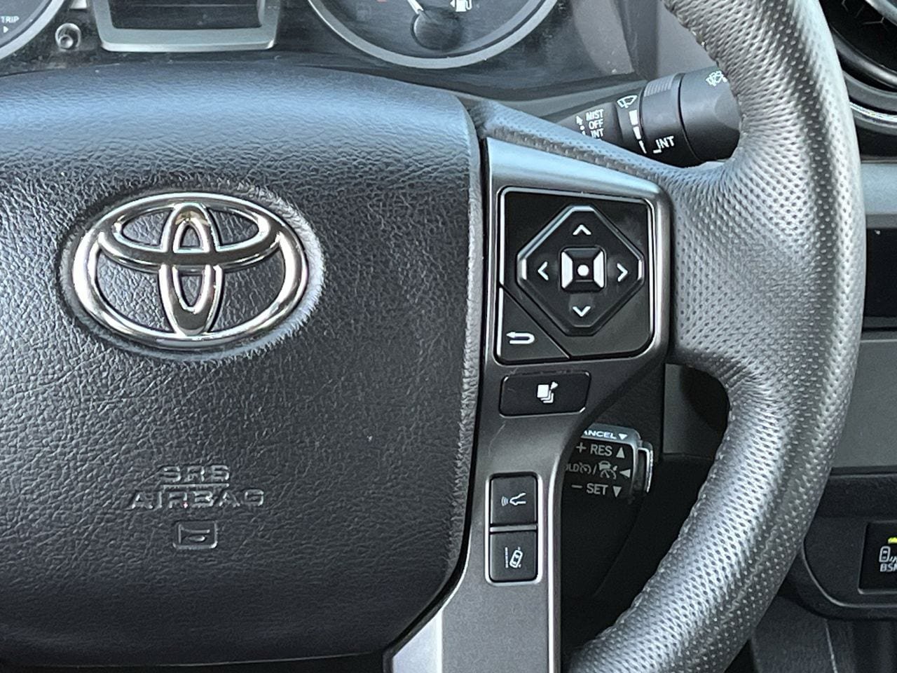 Used 2022 Toyota Tacoma TRD Sport w/ Technology Package RWD image 14