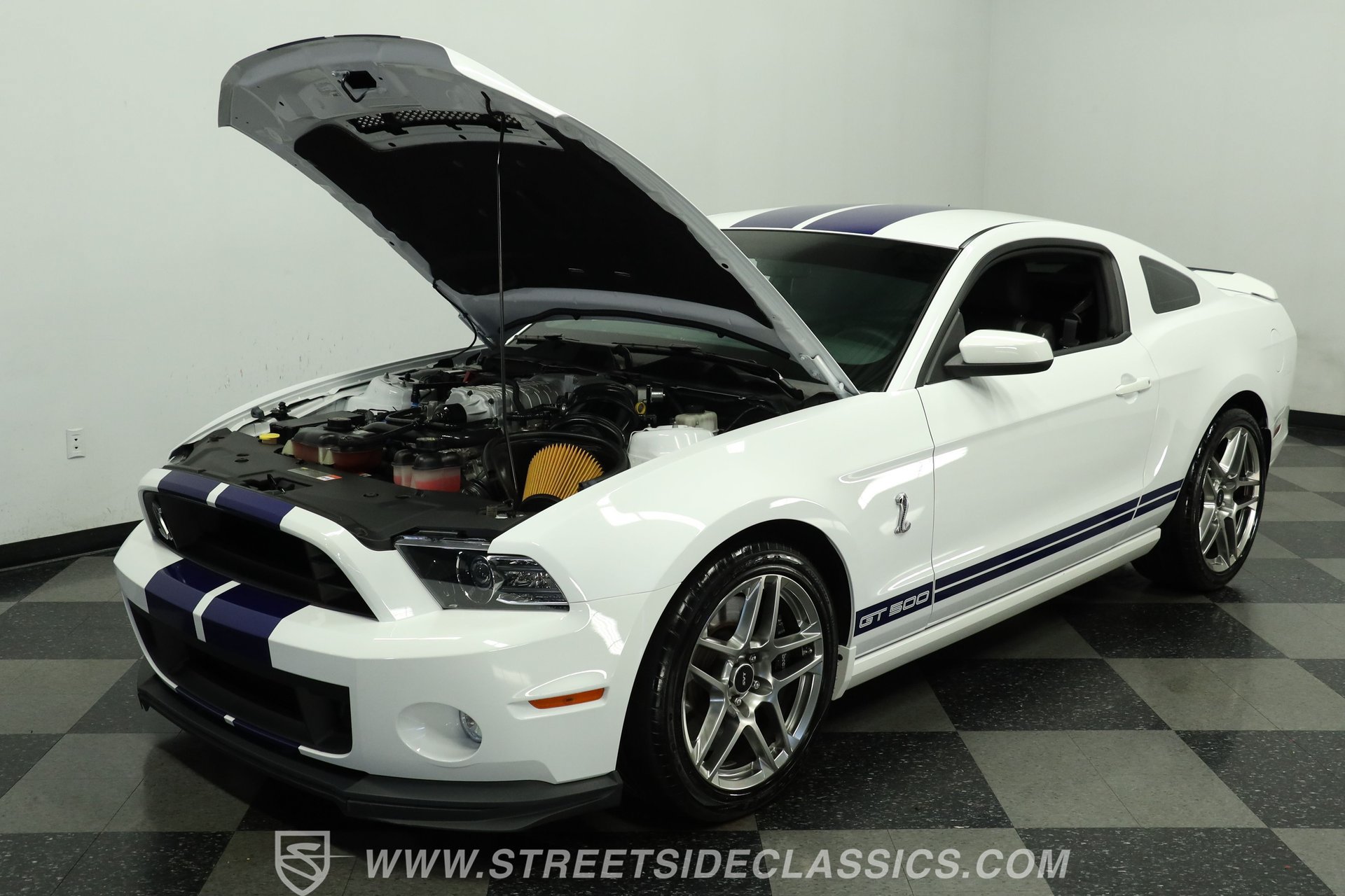 Used 2014 Ford Mustang Shelby GT500 RWD image 30
