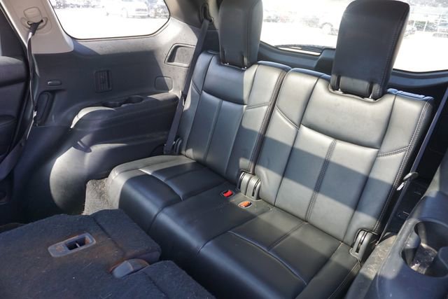 Used 2017 Nissan Pathfinder SL w/ SL Premium Package FWD image 19