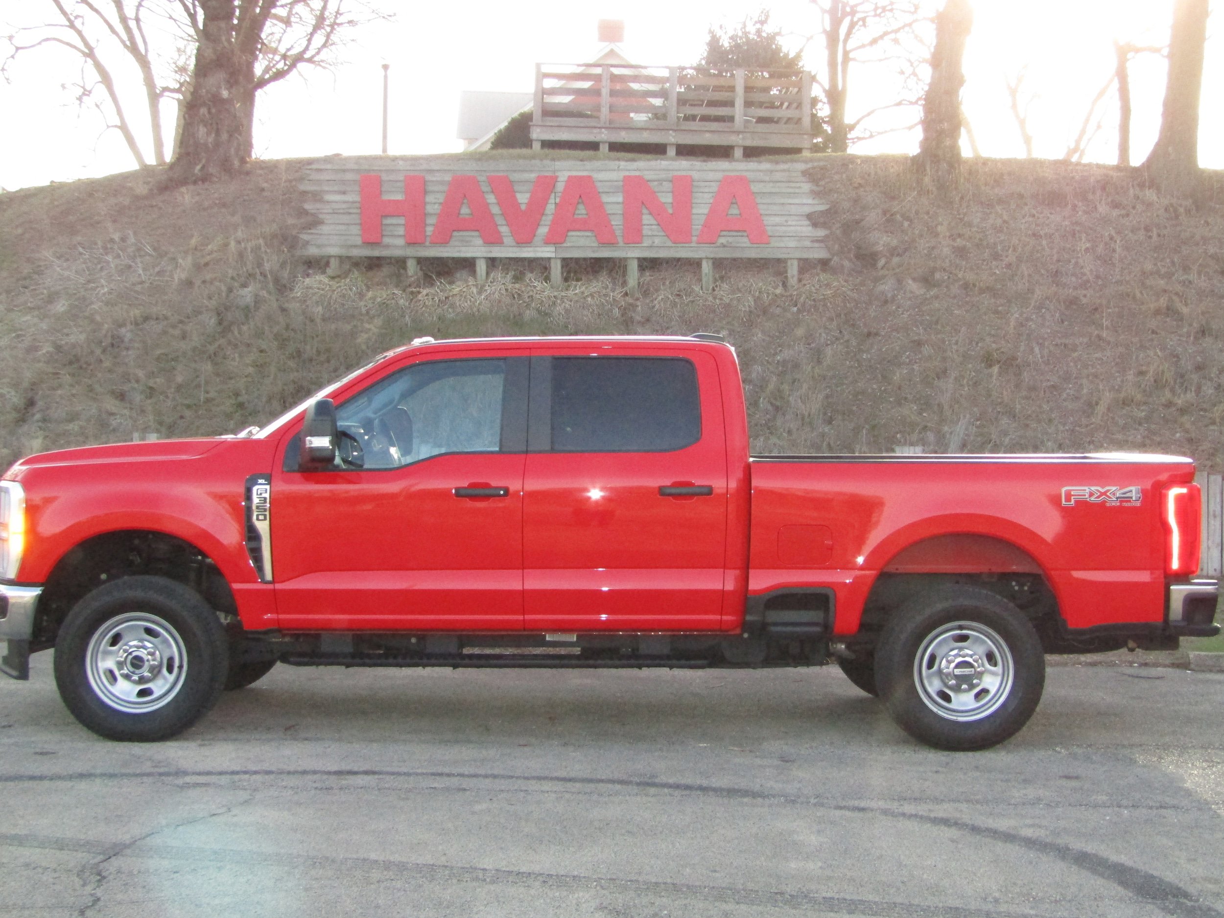 Used 2024 Ford F350 XL w/ FX4 Off-Road Package video 1