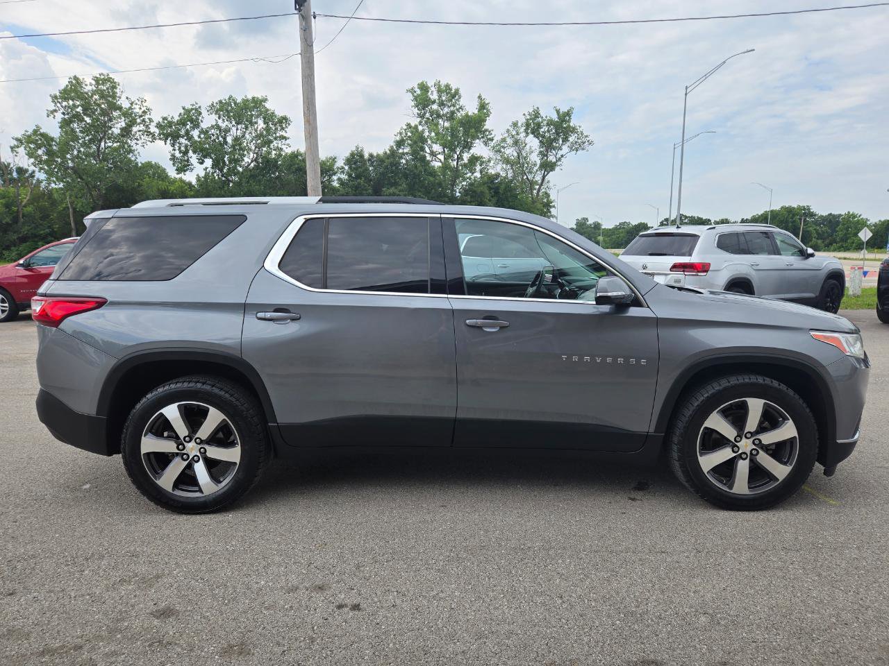 Used 2018 Chevrolet Traverse LT w/ LPO, Floor Liner Package AWD/4WD image 4