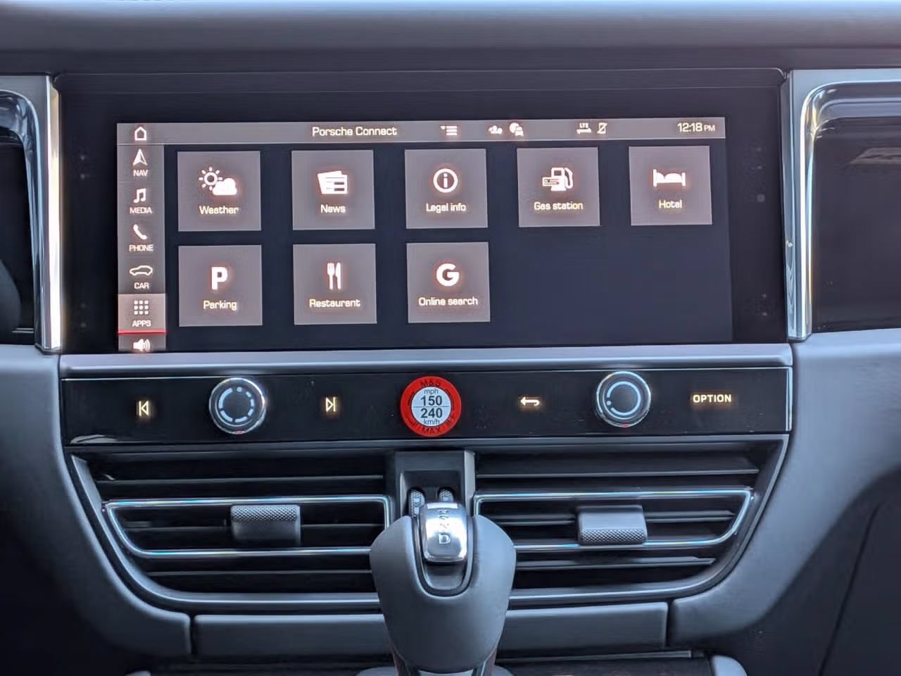 Certified 2025 Porsche Macan S AWD/4WD image 18