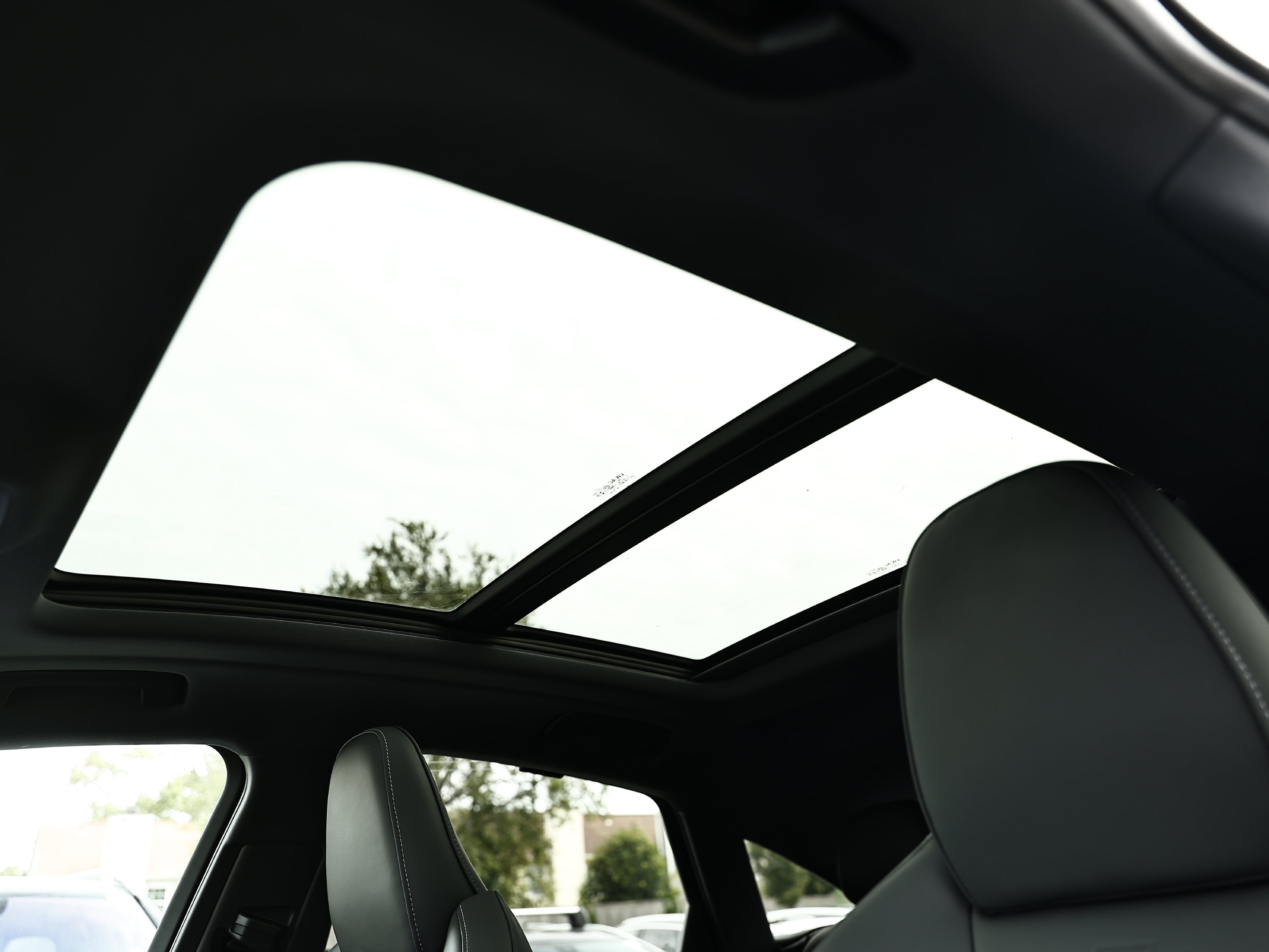 New 2026 Audi SQ5 Prestige AWD/4WD image 17