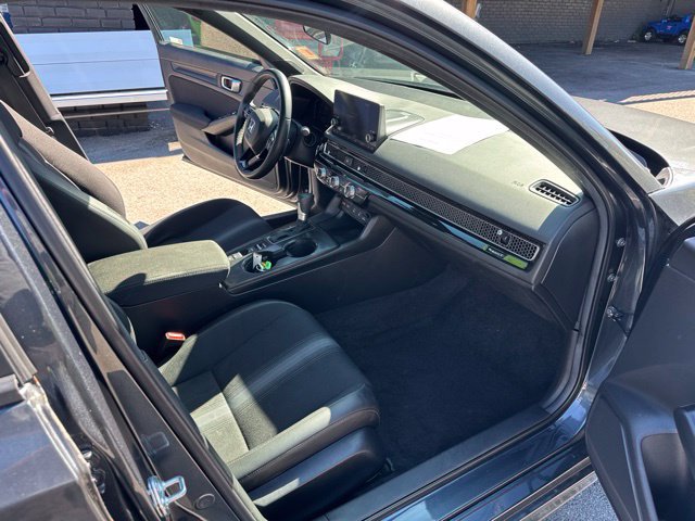 Used 2025 Honda Civic Sport image 13