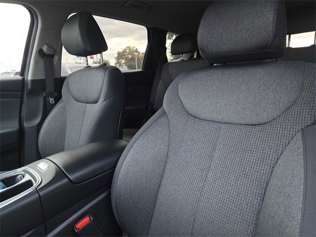 Used 2023 Hyundai Santa Fe SEL image 12