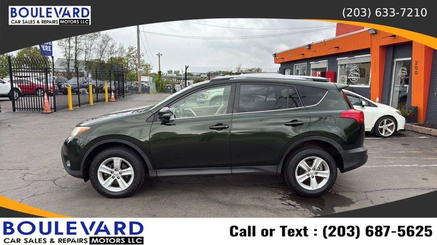 Used 2013 Toyota RAV4 XLE AWD/4WD image 4
