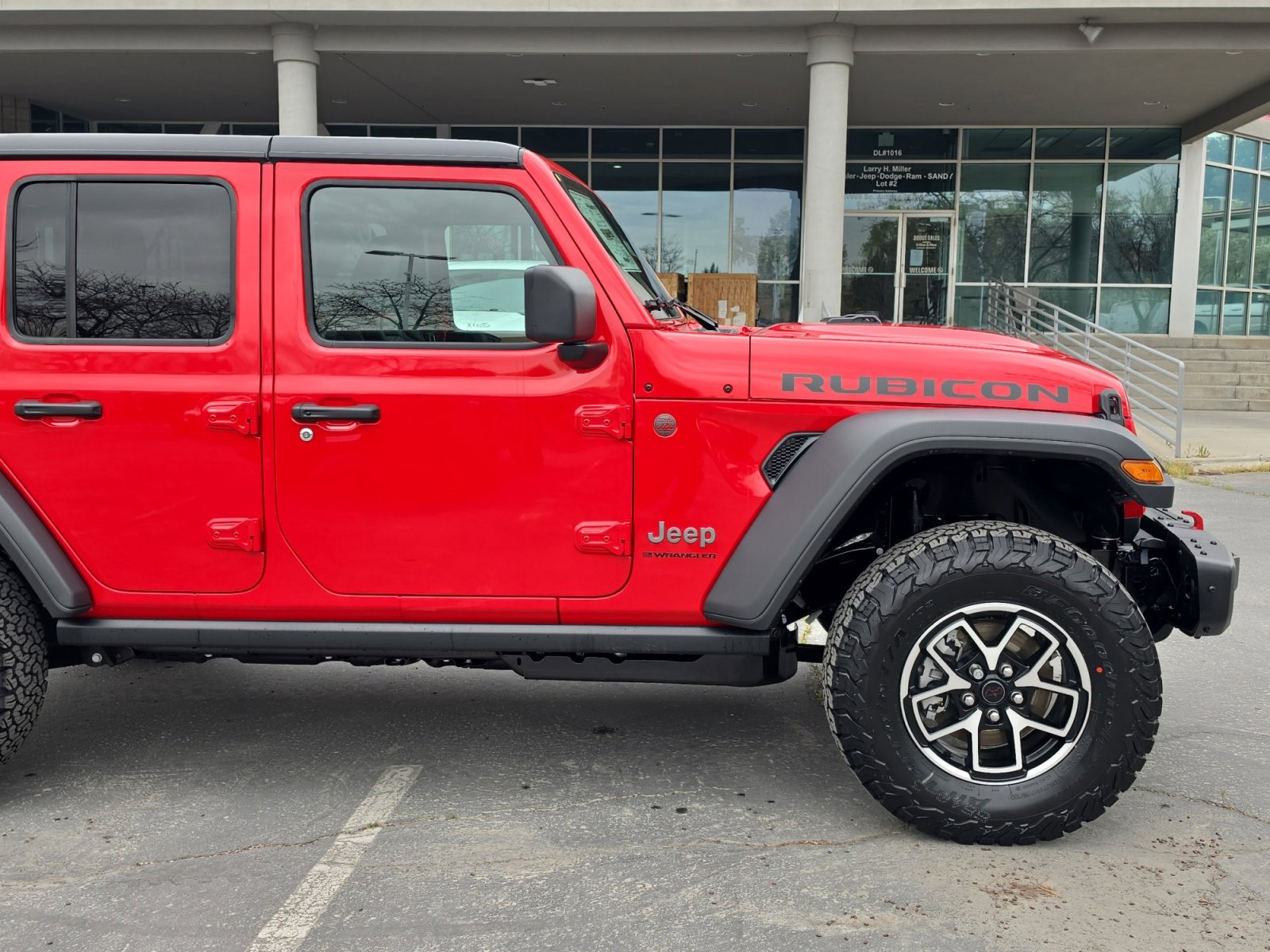 New 2026 Jeep Wrangler Unlimited Rubicon AWD/4WD image 11