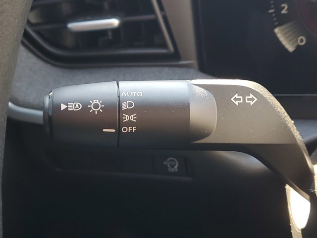 Certified 2026 Nissan Kicks SV FWD image 10