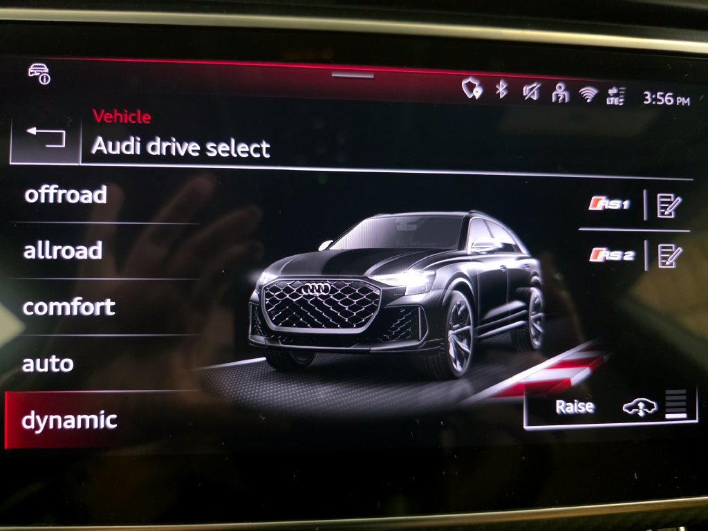 New 2027 Audi RS Q8 performance AWD/4WD image 34