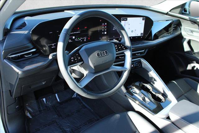 Certified 2025 Audi Q5 Premium w/ Convenience Package AWD/4WD image 17