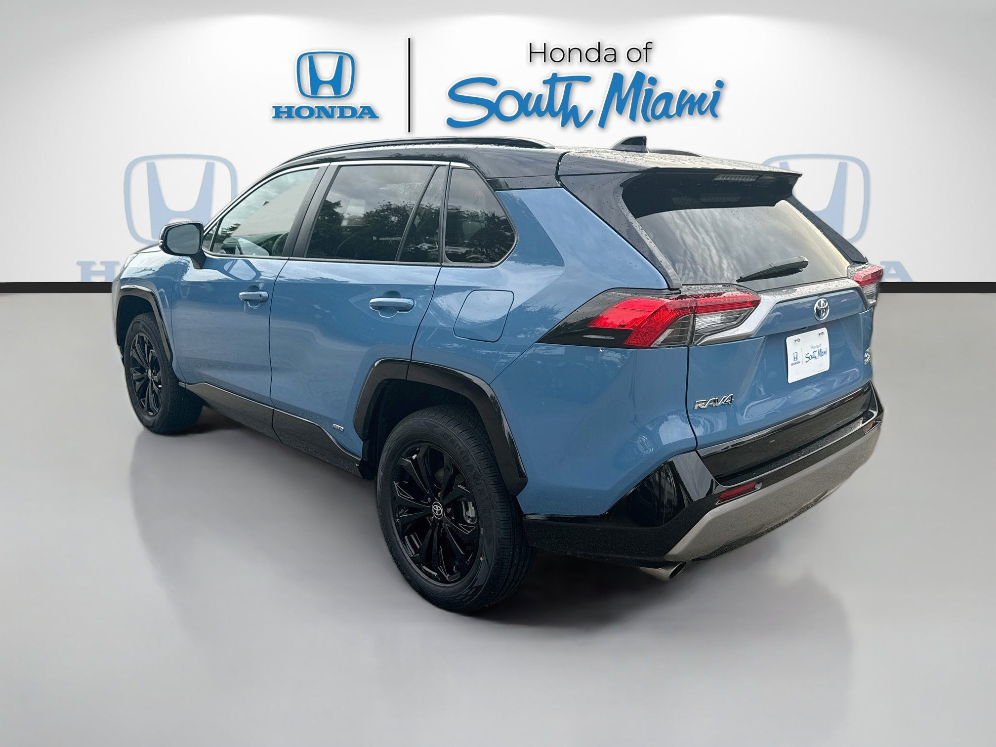 Used 2023 Toyota RAV4 XSE w/ XSE Grade Weather Package AWD/4WD image 5