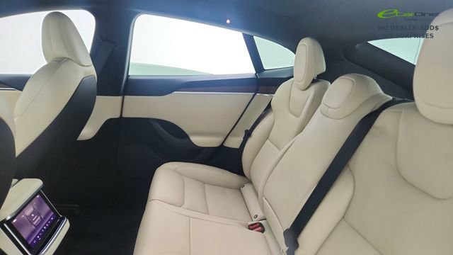 Used 2022 Tesla Model S image 27