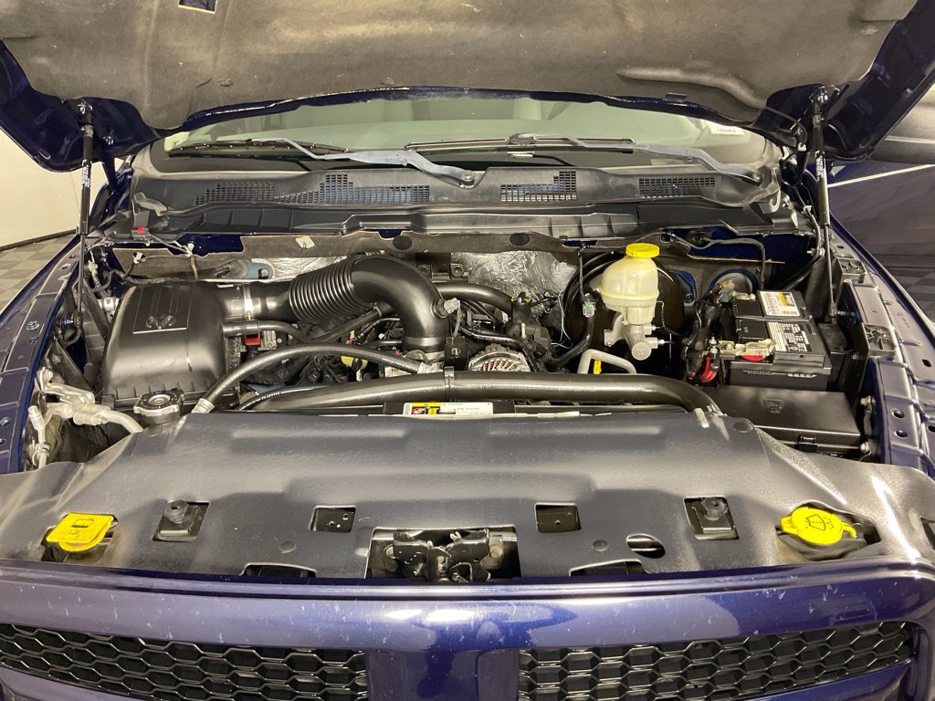 Used 2017 RAM 1500 Express AWD/4WD image 9