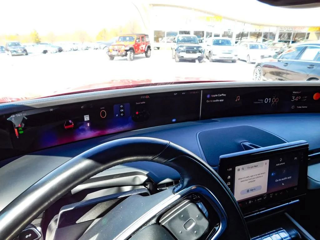 Used 2024 Lincoln Nautilus Reserve image 21