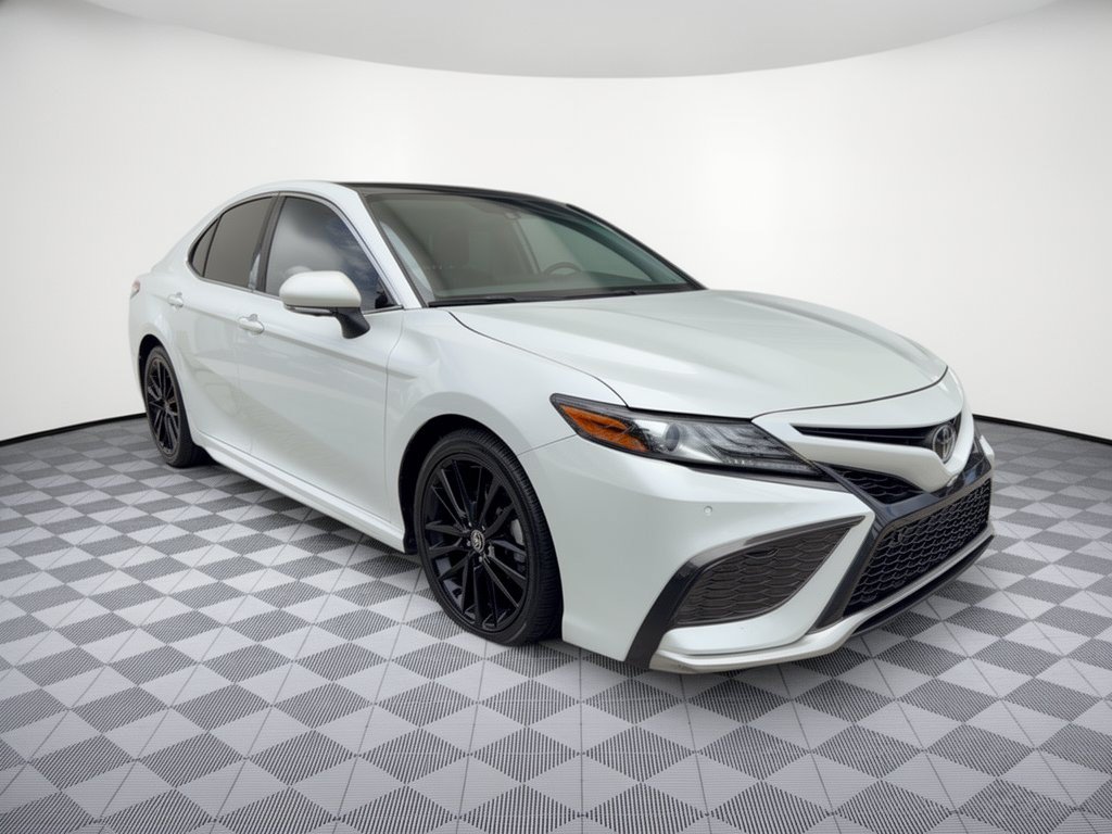 Used 2021 Toyota Camry XSE w/ Navigation Package FWD image 7