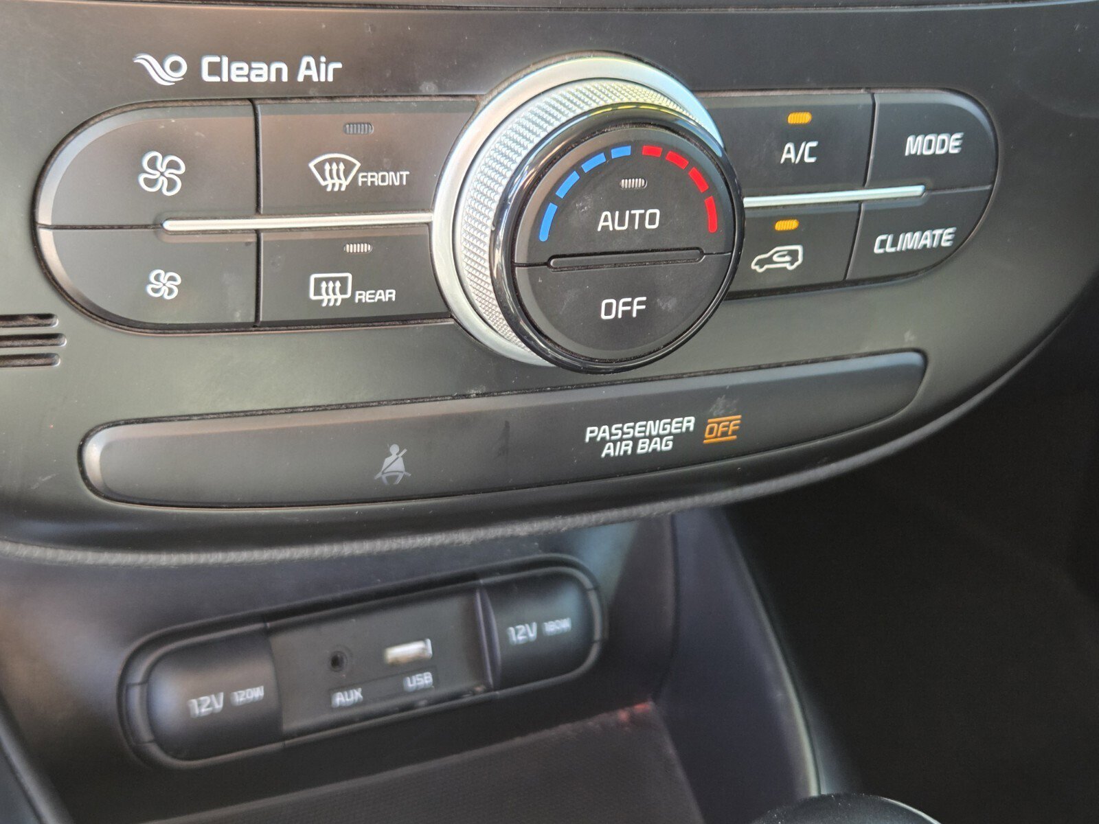 Used 2018 Kia Soul + image 22