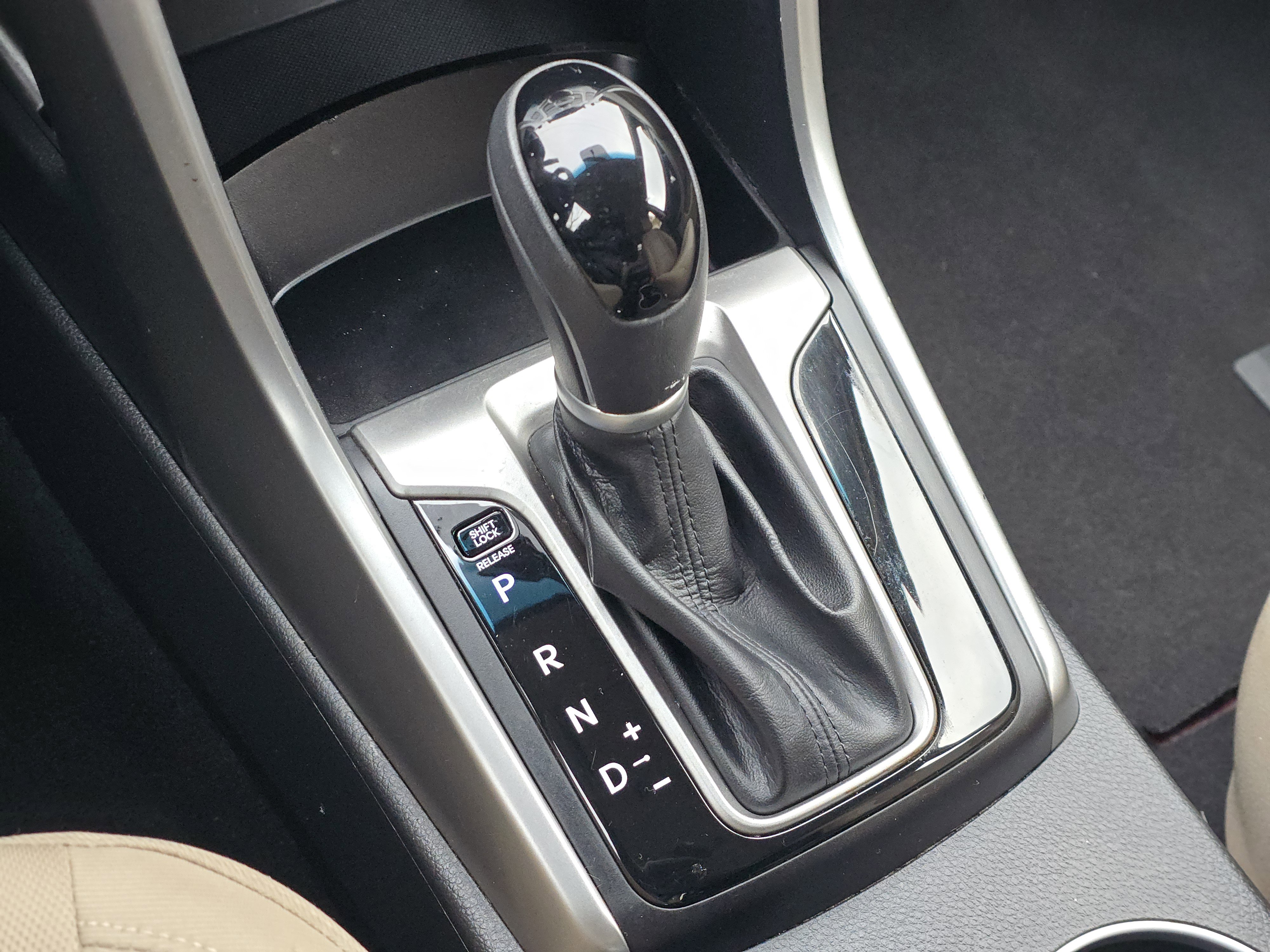 Used 2016 Hyundai Elantra GT image 22