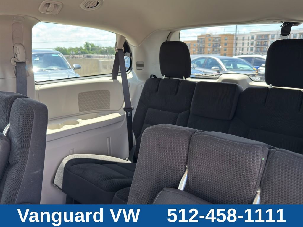Used 2019 Dodge Grand Caravan SE FWD image 25