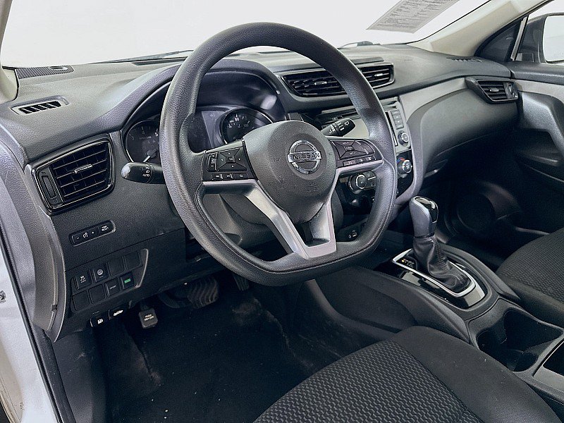 Used 2020 Nissan Rogue Sport S FWD image 9