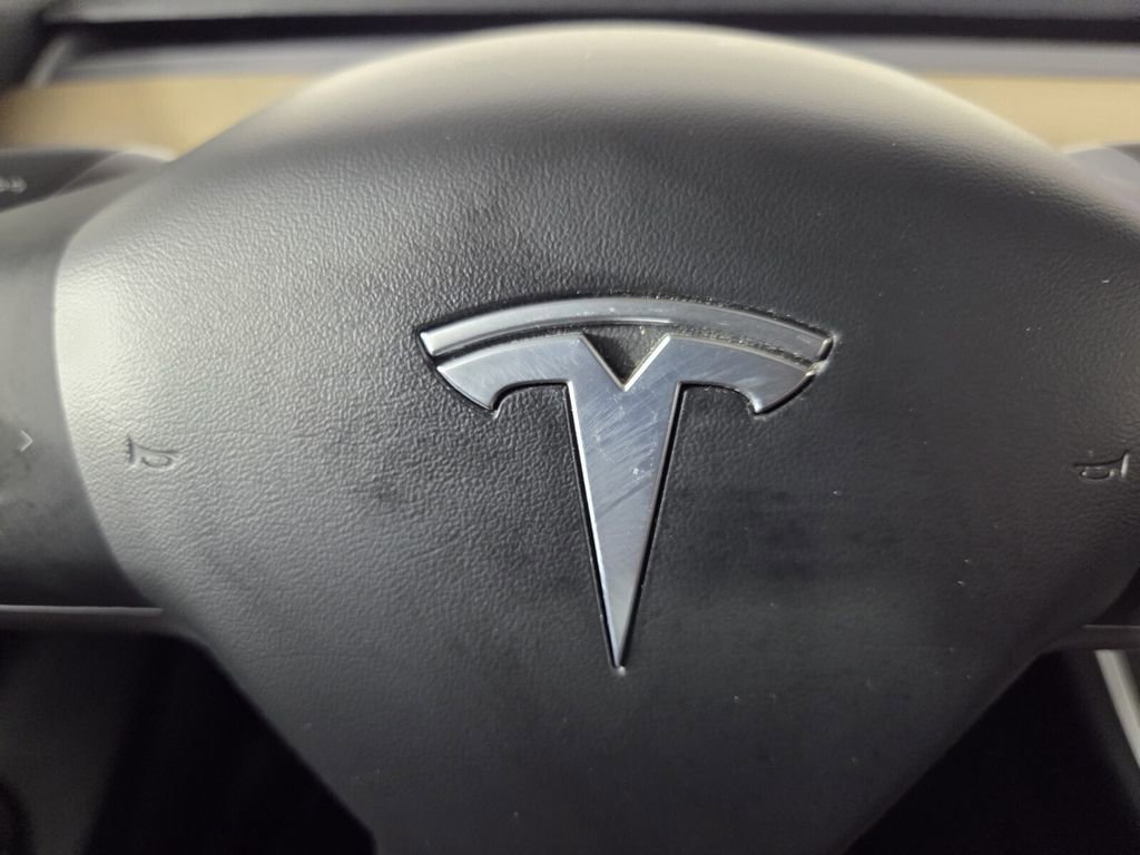 Used 2020 Tesla Model Y Long Range AWD/4WD image 20