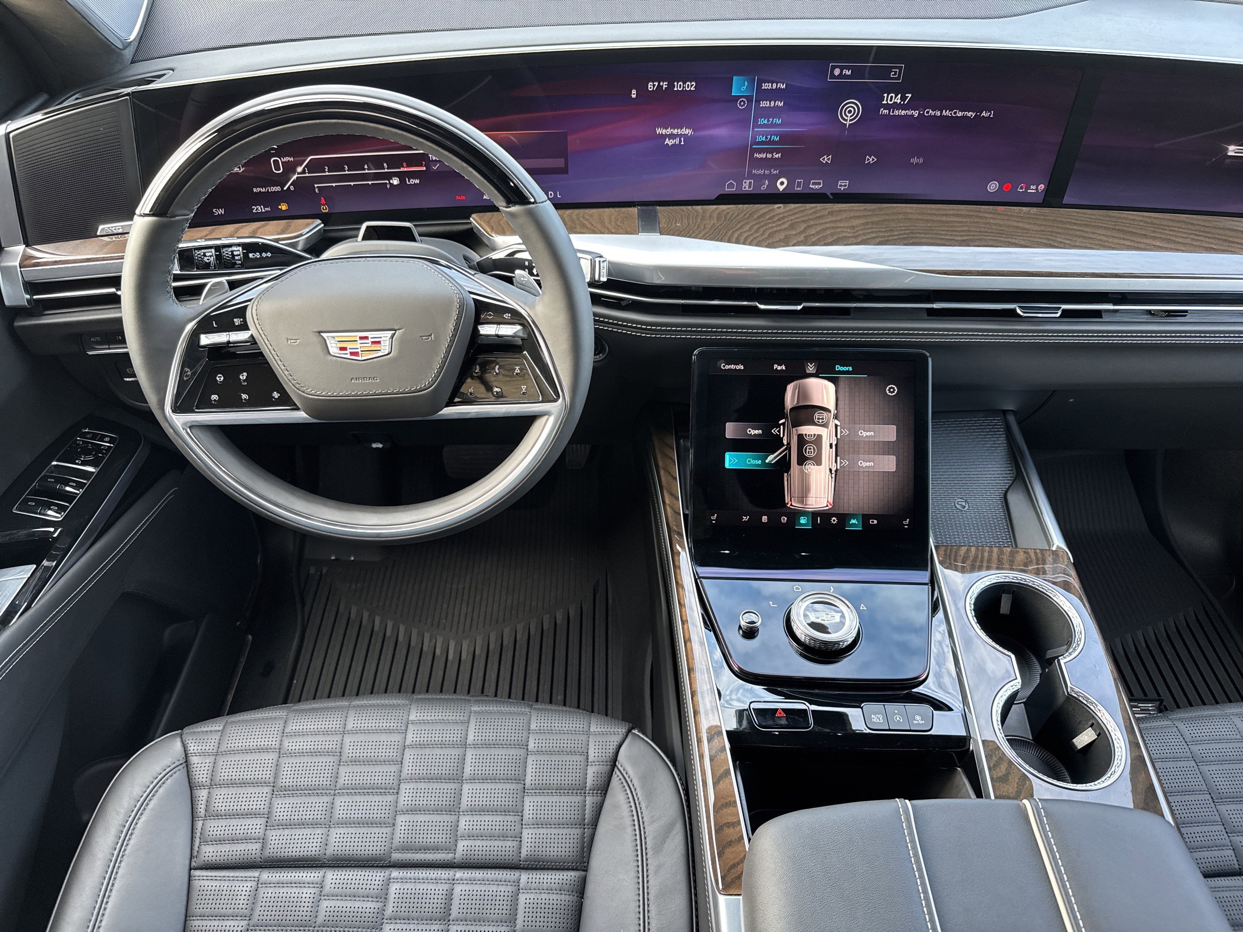 Used 2026 Cadillac Escalade Platinum Sport w/ LPO, ONYX Package image 19