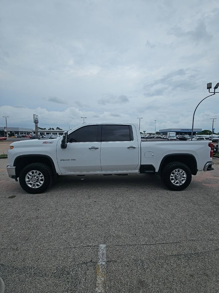 Used 2023 Chevrolet Silverado 2500 LTZ w/ LTZ Plus Package AWD/4WD image 4