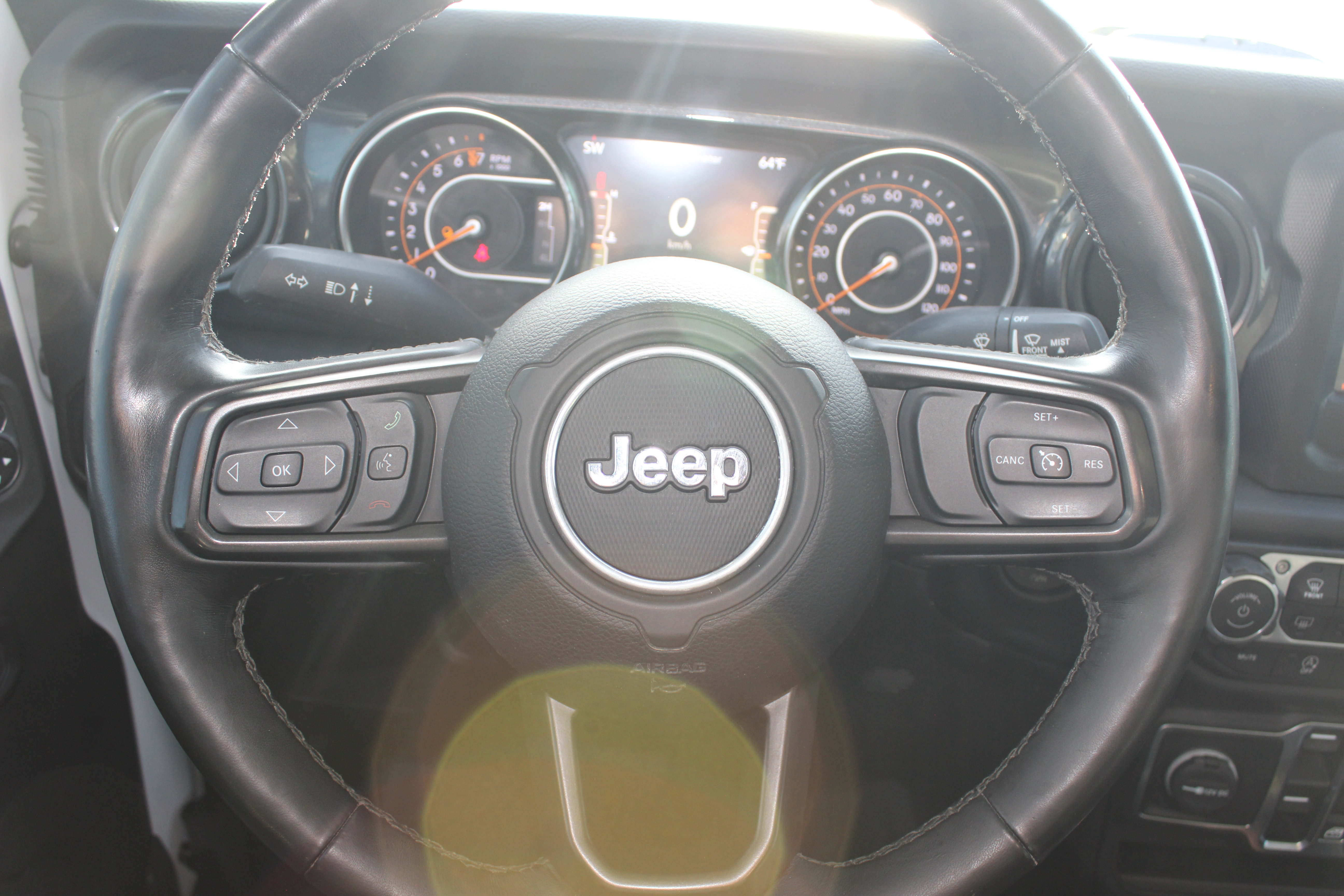 Used 2020 Jeep Gladiator Sport image 15